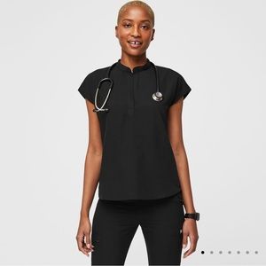 Rafaela™ Oversized Scrub Top and Zamora™ Jogger Scrub Pants SET